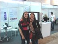 Estudantes ligados ao Instituto no estande.