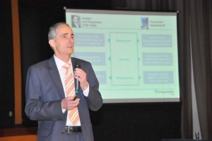 Bernd Mayer na plenria do dia 24 de setembro, em Florianpolis.